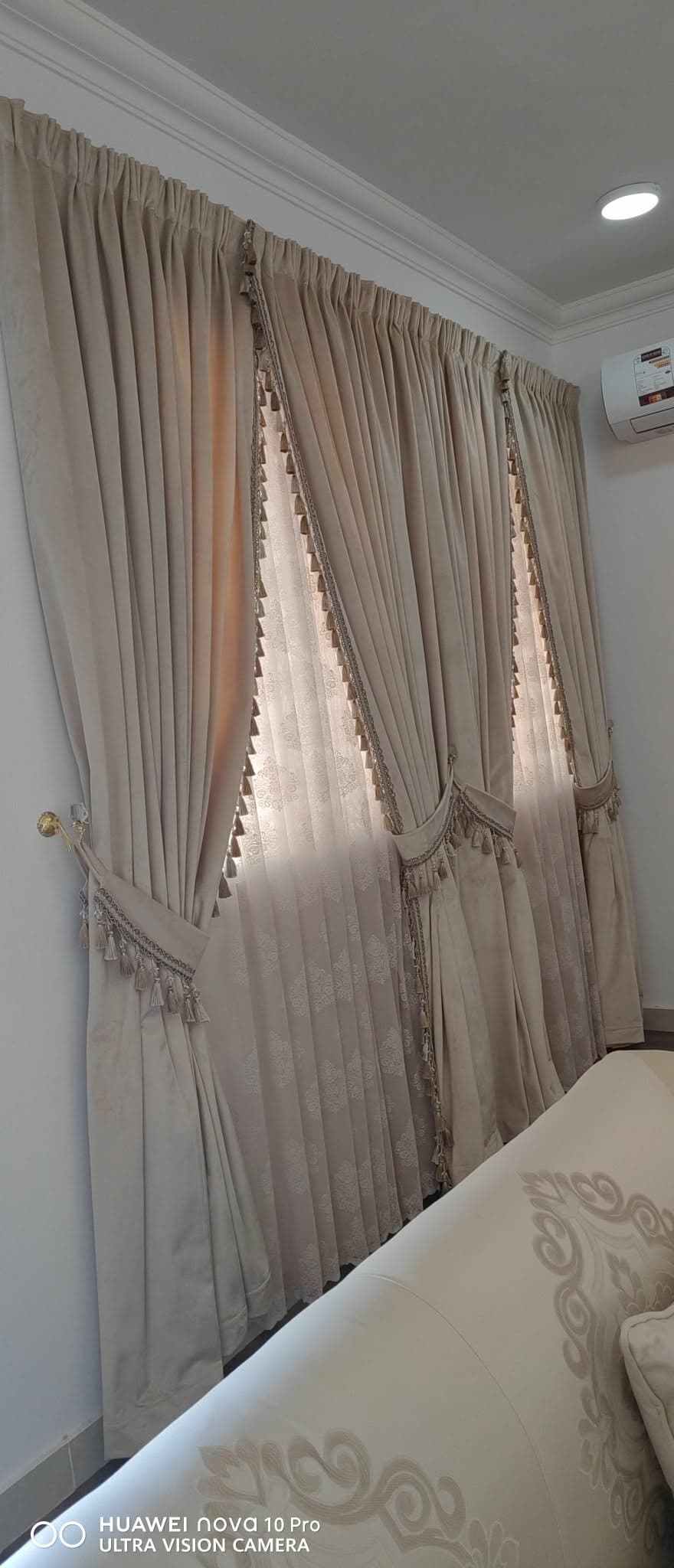 Curtain — 9