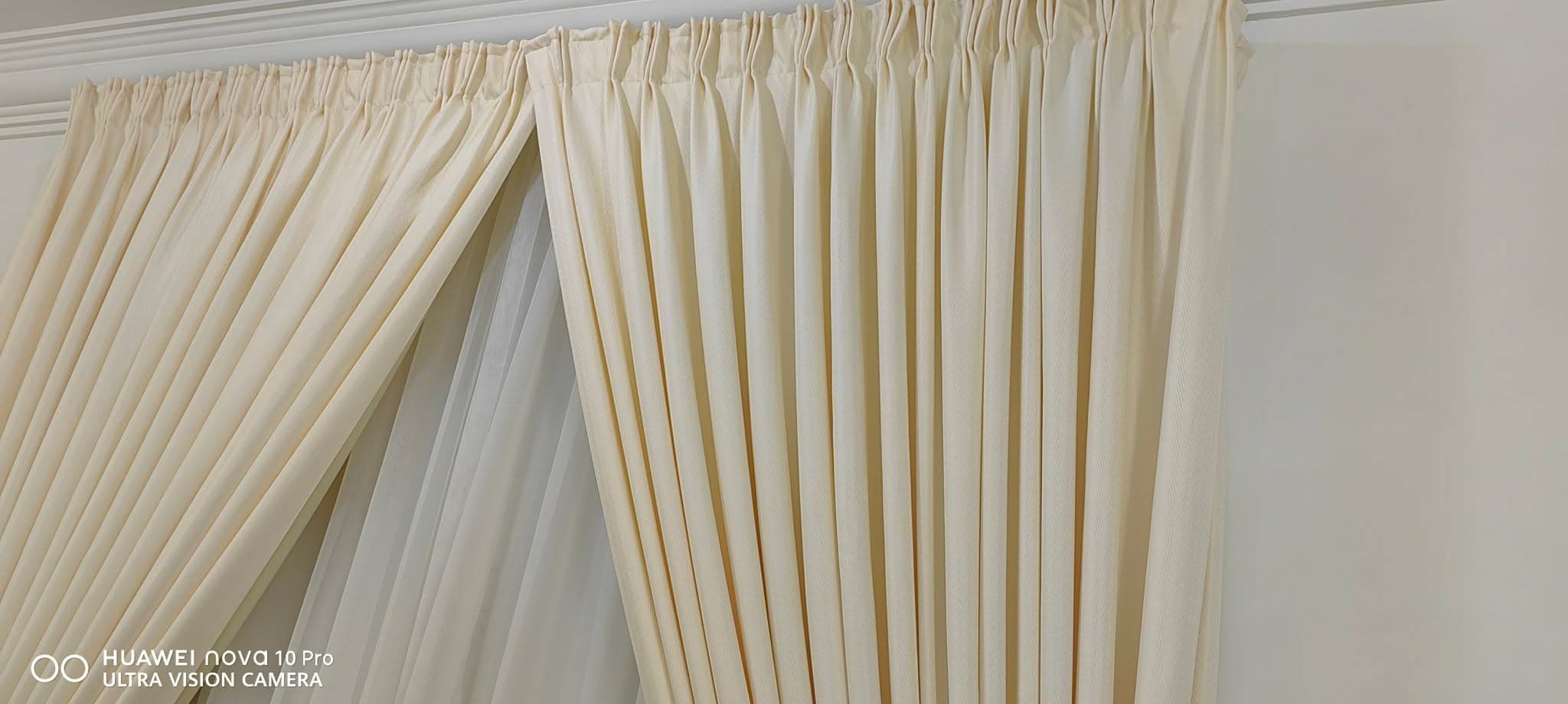 Curtain — 16