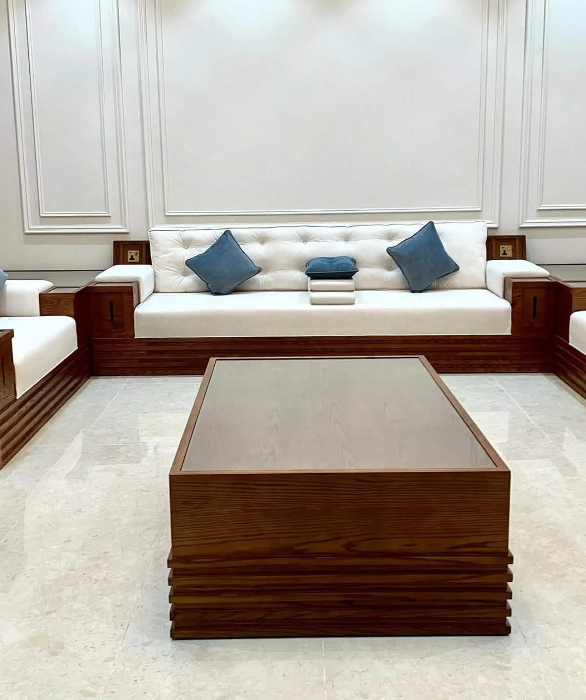 Sofa — 45