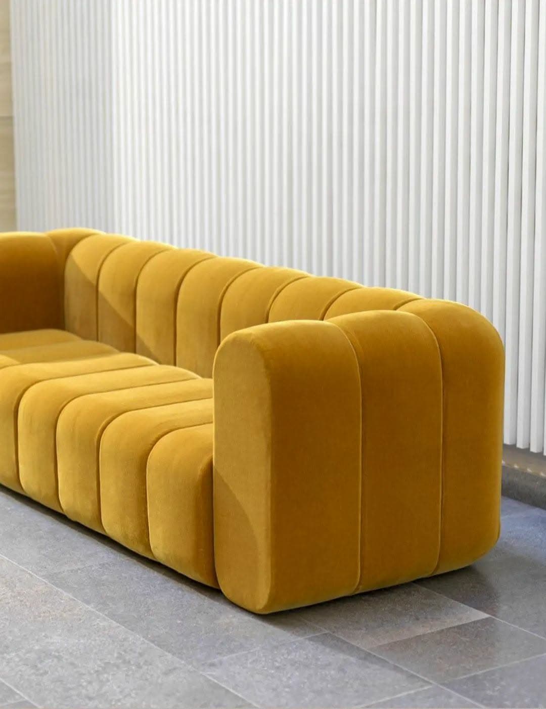Sofa — 51