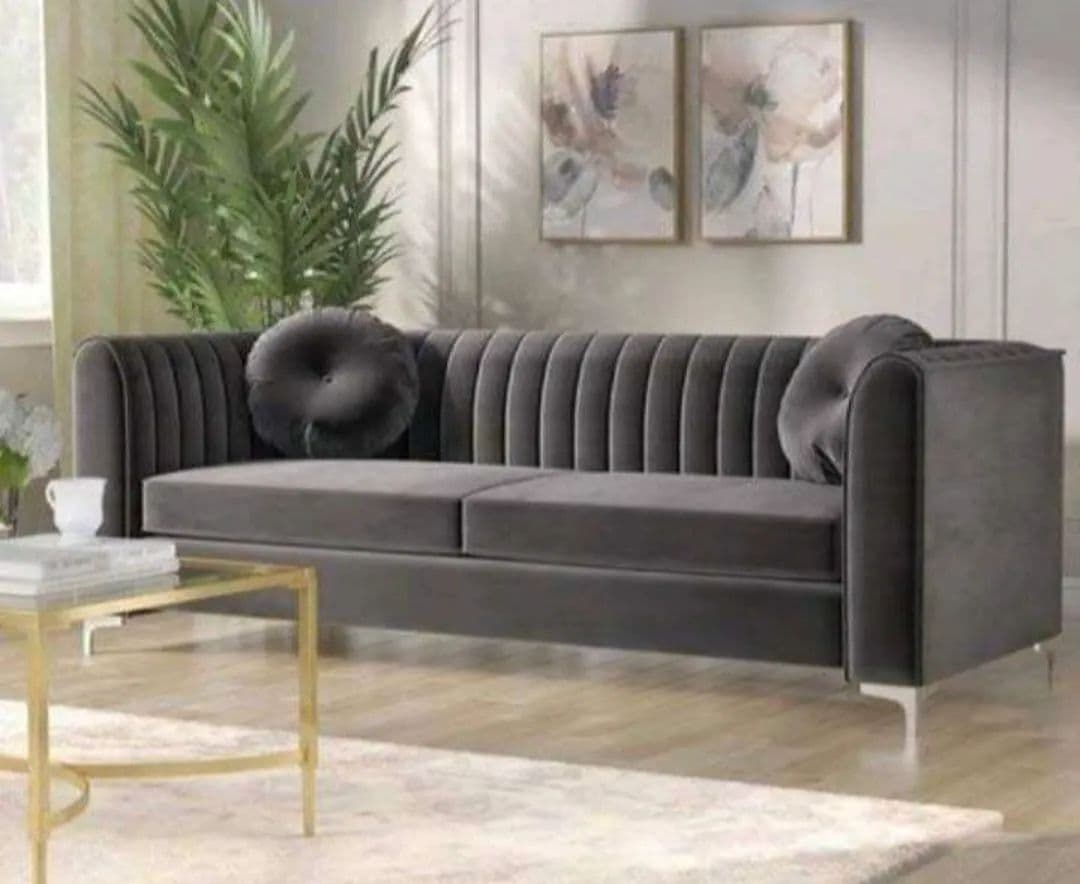 Sofa — 62