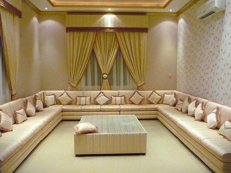 Sofa — 74