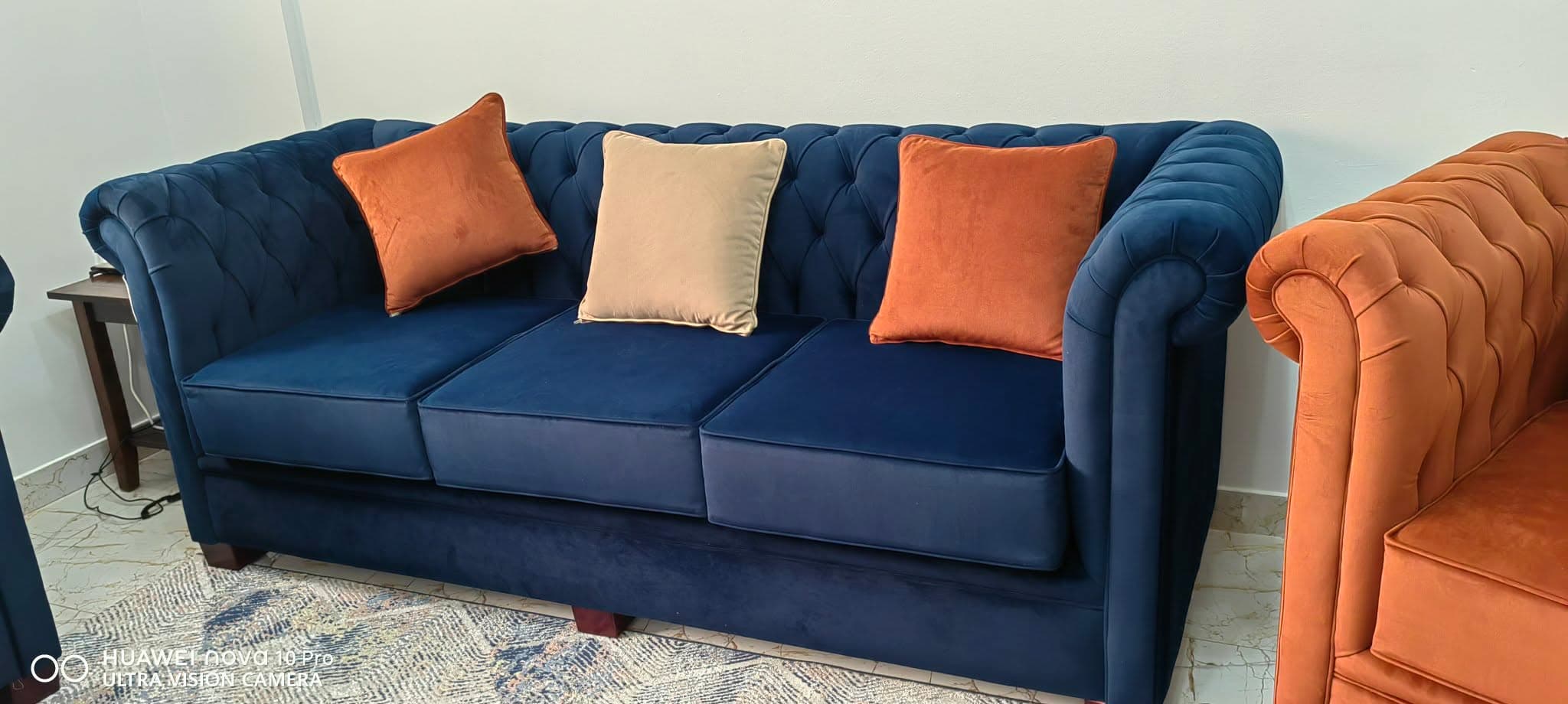 Sofa — 76