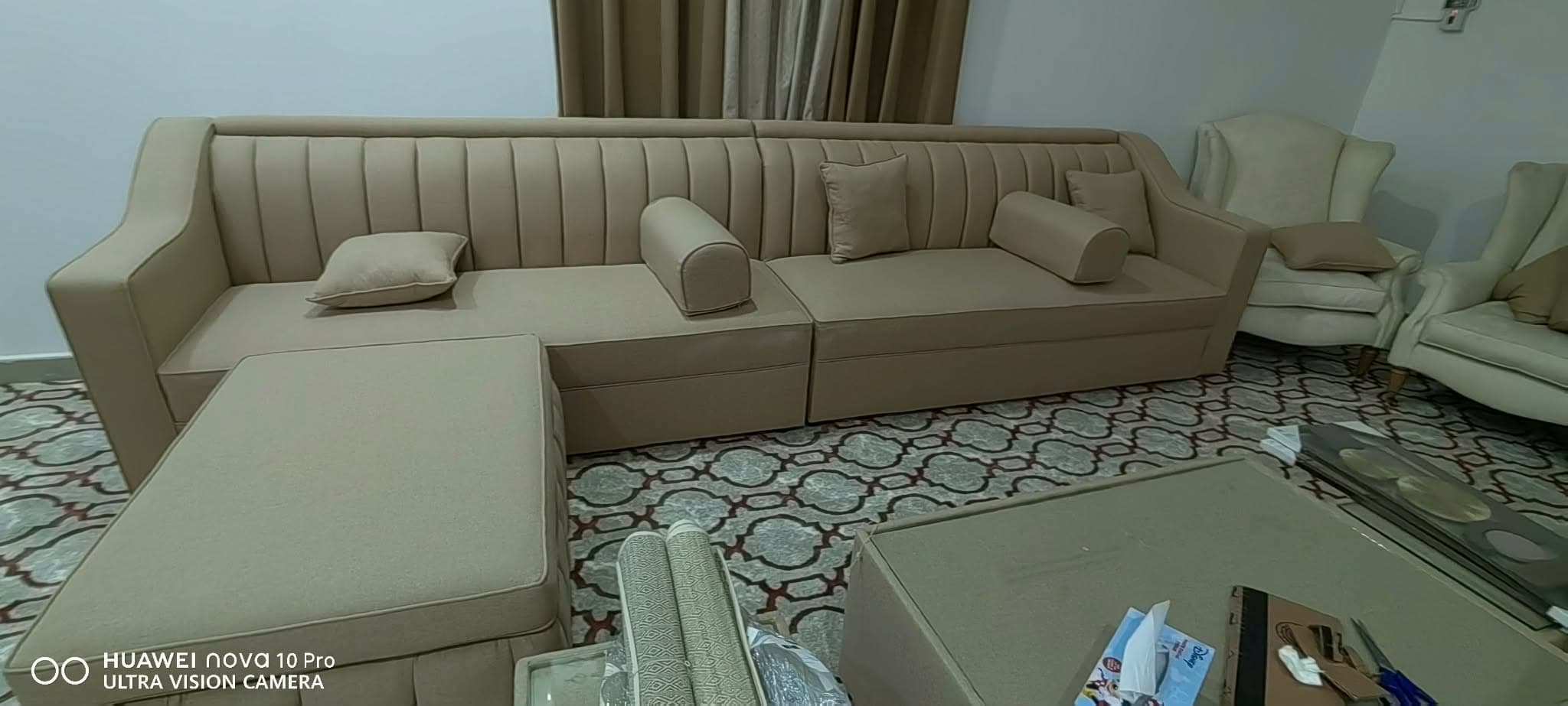Sofa — 77