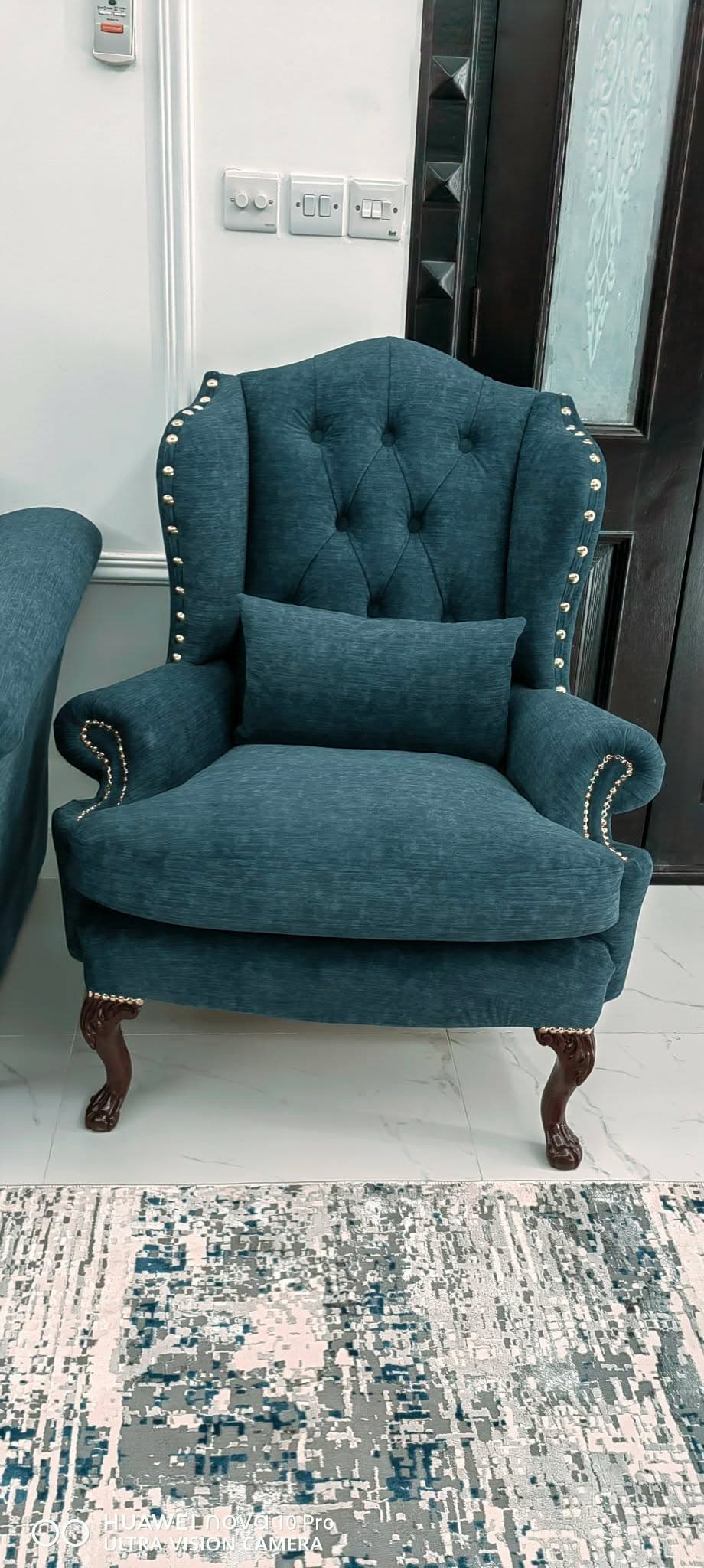 Sofa — 89