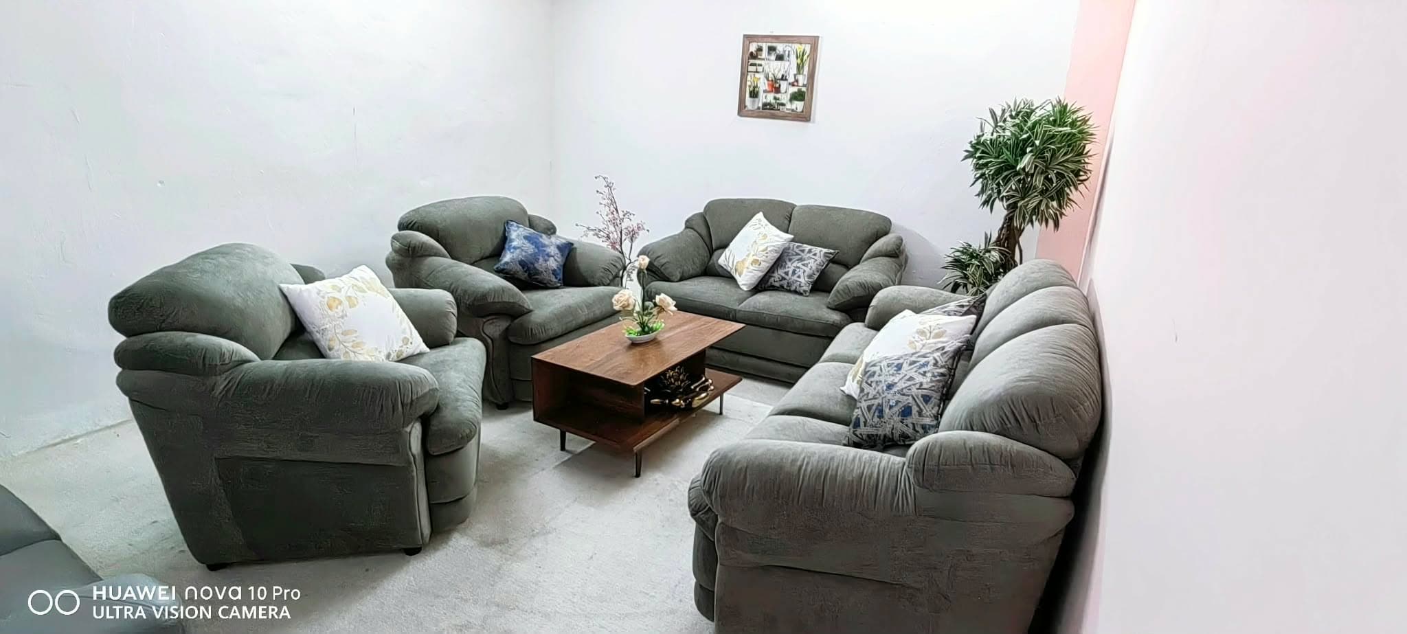 Sofa — 101