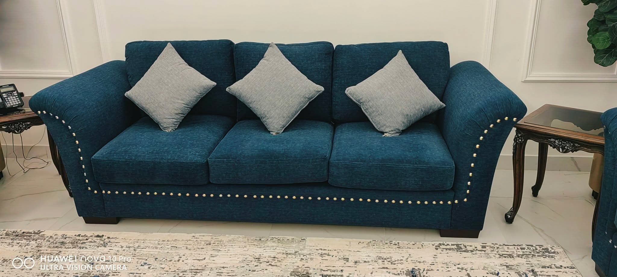 Sofa — 107