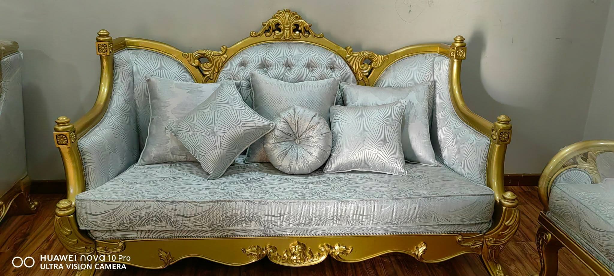 Sofa — 115