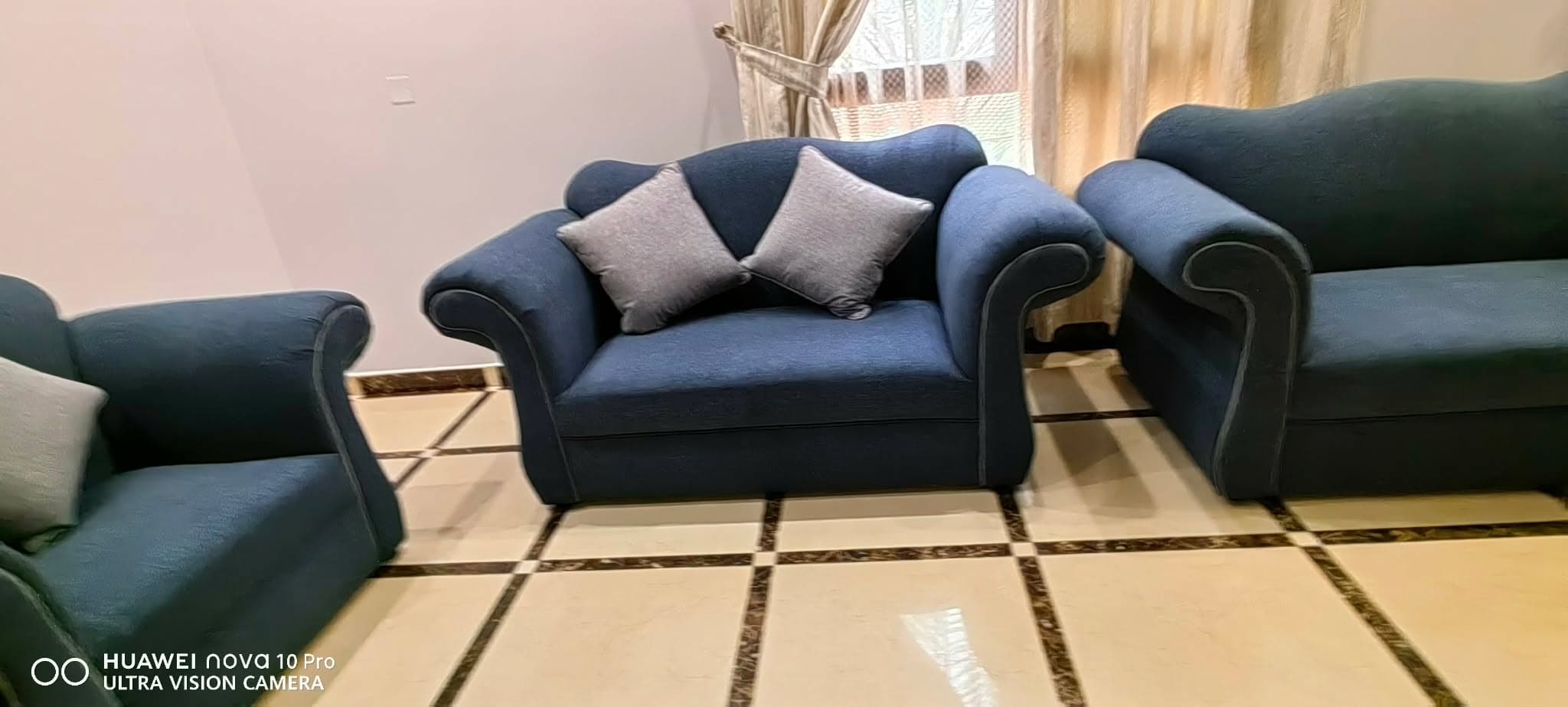 Sofa — 116