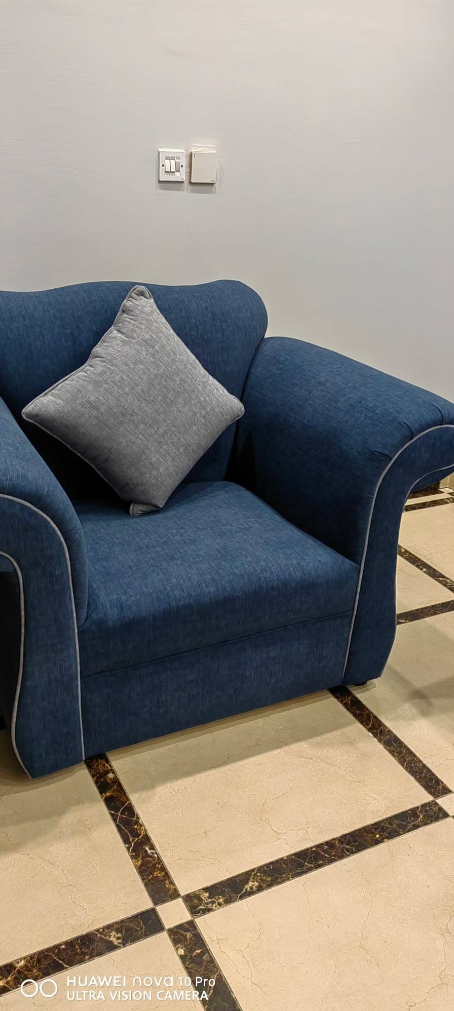 Sofa — 125