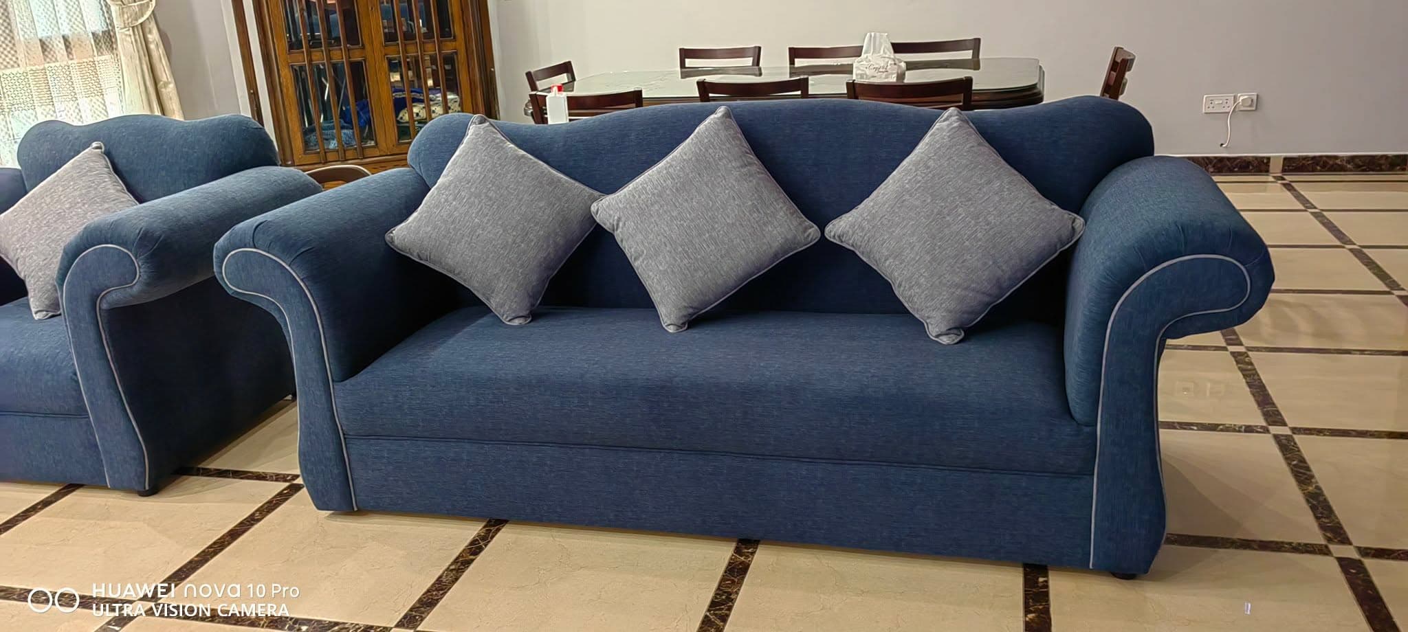 Sofa — 132