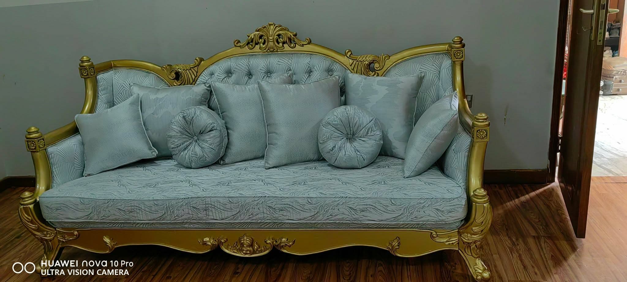 Sofa — 133