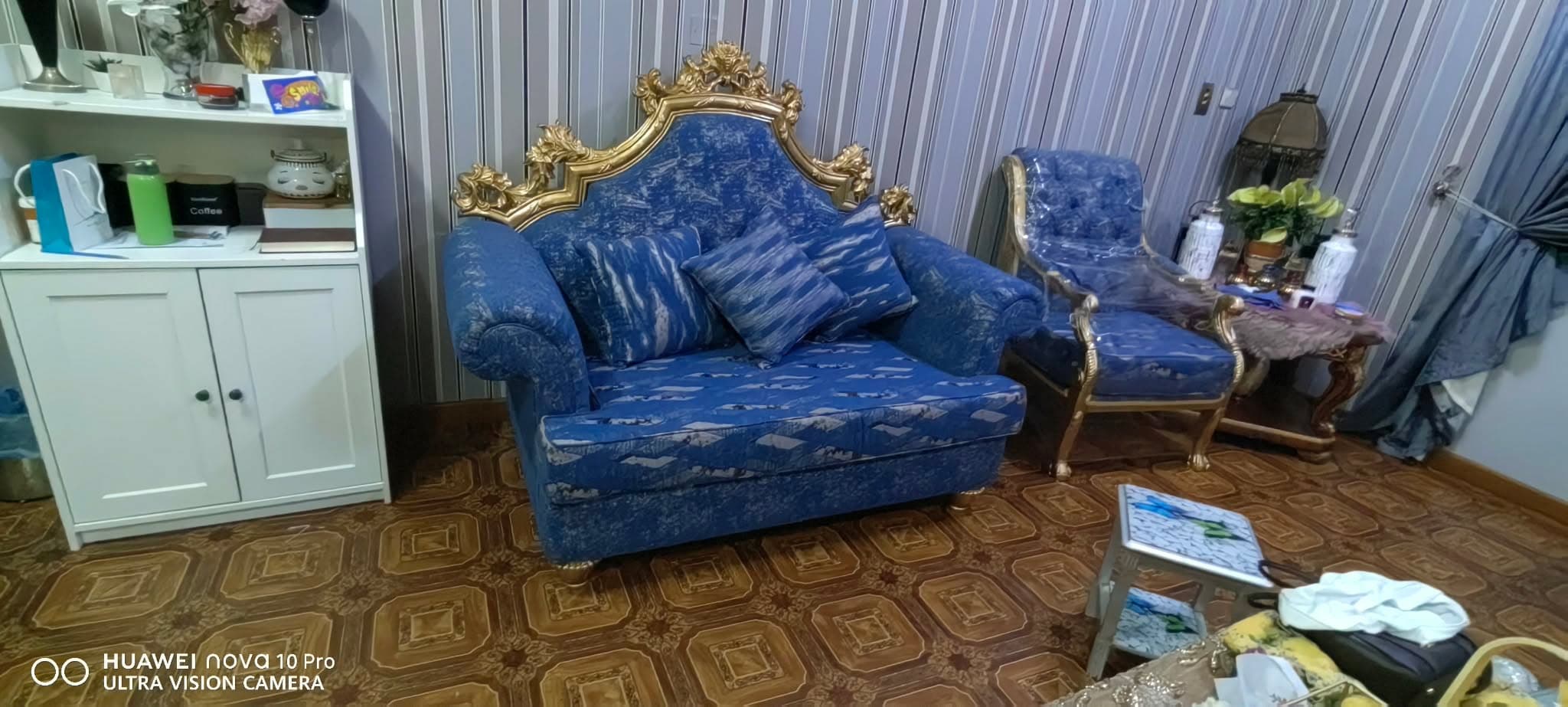 Sofa — 134